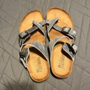 White mountain footbed women’s Sandals